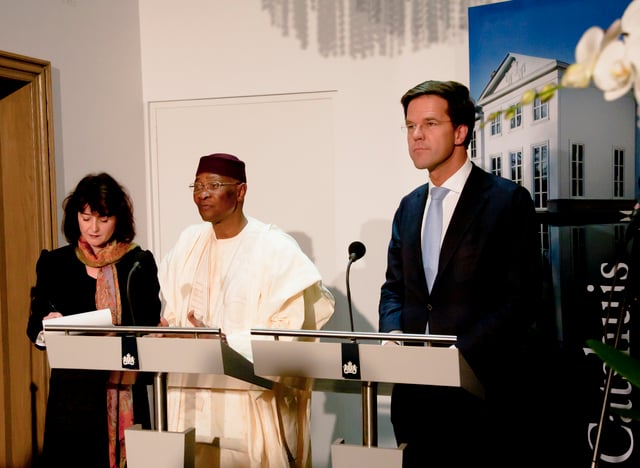 Former President of Mali Amadou Toumani Touré and Minister-president of the Netherlands Mark Rutte