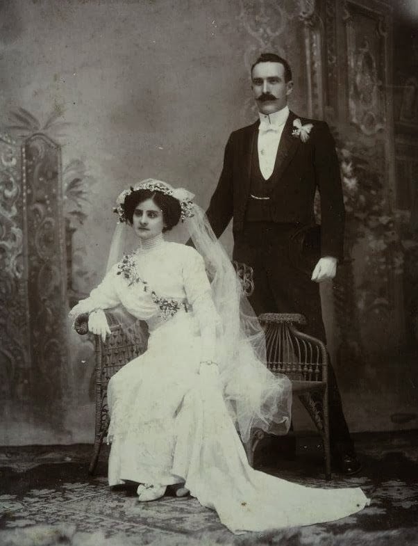 Arbenz's parents, Hans Jakob Arbenz and Octavia Guzmán Caballeros