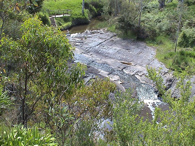 Selwyn Rock, South Australia, an exhumed glacial pavement of Permian age