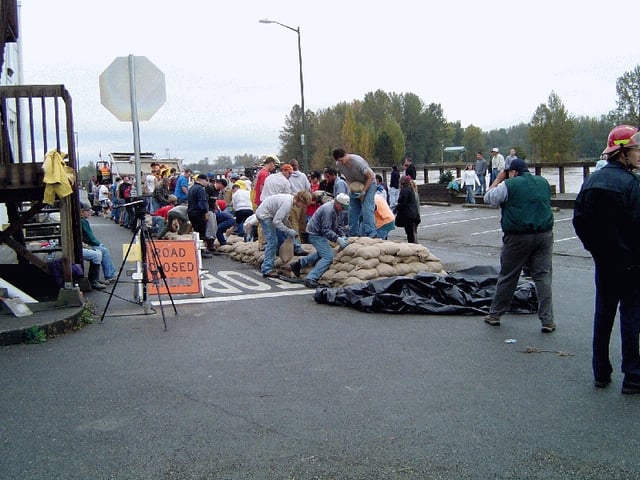 The Skagit River, which flows through Mount Vernon, is prone to flooding during periods of heavy rain in the Cascades. In October 2003 the townspeople of Mount Vernon turned out to build a sandbag dike along the river in anticipation of a flood.