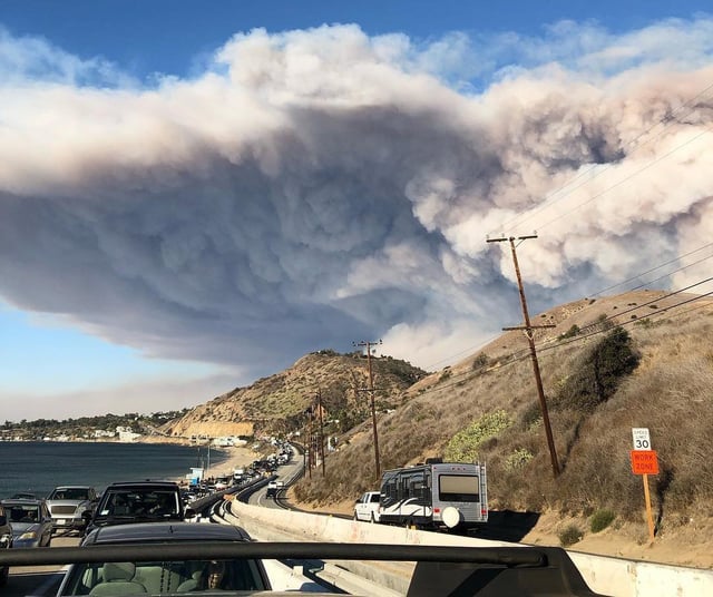 The smoke plume from the Woolsey fire, seen from the Pacific Coast Highway.