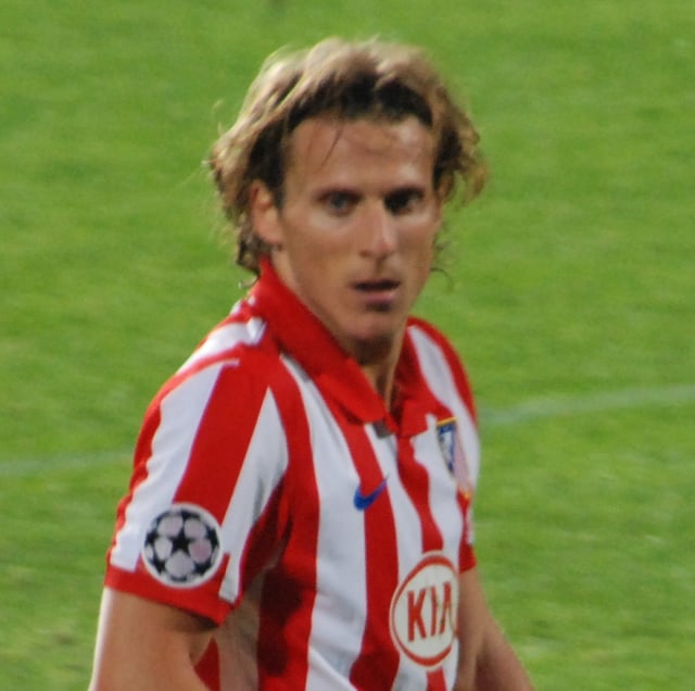 Diego Forlán scored 32 La Liga goals for Atlético in 2008–09, making him the top scorer in Spain and Europe.