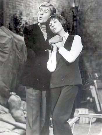 Julie Andrews and Dick Van Dyke were reteamed in the TV-movie Julie and Dick at Covent Garden (1974), directed by Julie's husband Blake Edwards