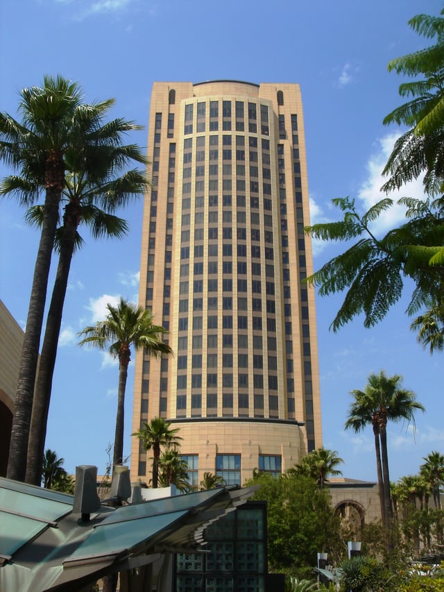 The MTA Building, where Metrolink was headquartered between 2011 and 2018