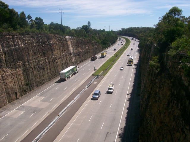 Pacific Motorway (Sydney–Newcastle) north of the Hawkesbury River
