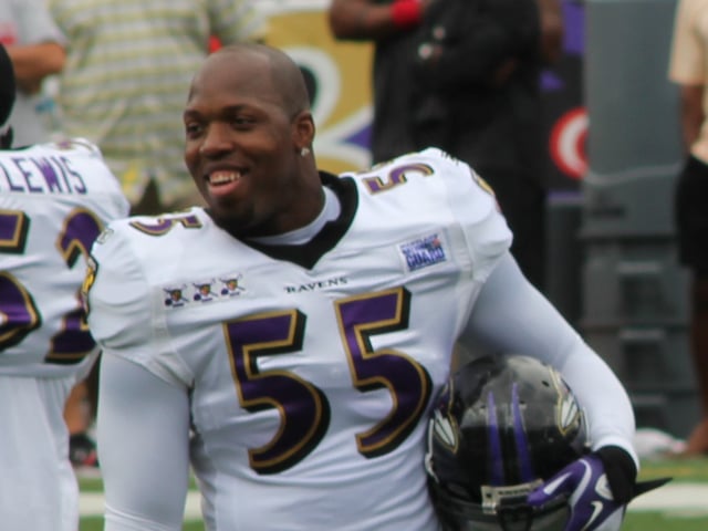 Terrell Suggs during practice in 2011.