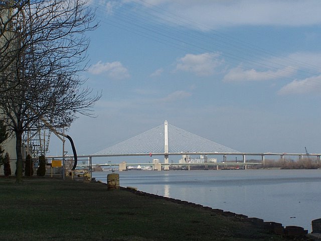 The Veterans' Glass City Skyway