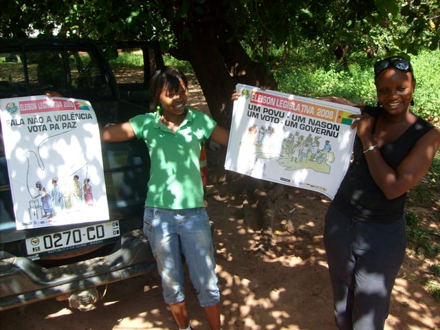 Voter education posters in the Kriol language for Guinea-Bissau legislative election, 2008, Biombo Region