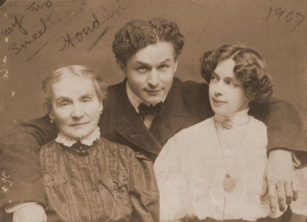"My Two Sweethearts"—Houdini with his mother and wife, c. 1907
