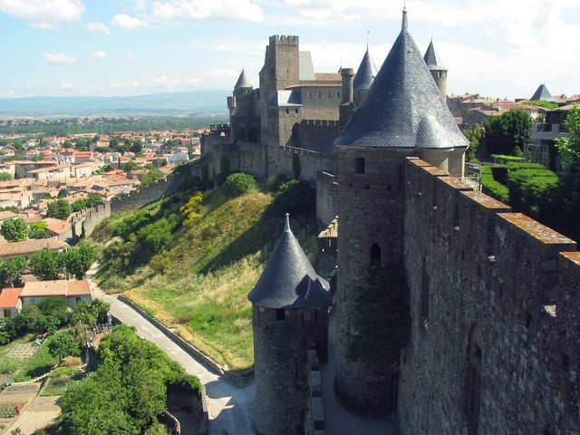 An imported idiom: Viollet-le-Duc's slate-covered conical towers at Carcassonne