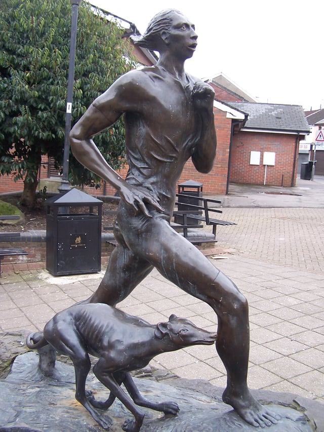 Guto Nyth Brân statue, Oxford Street