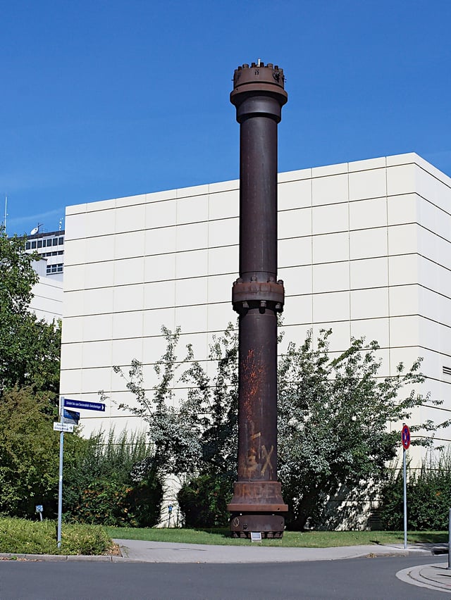 This high-pressure reactor was built in 1921 by BASF in Ludwigshafen and was re-erected on the premises of the University of Karlsruhe in Germany.