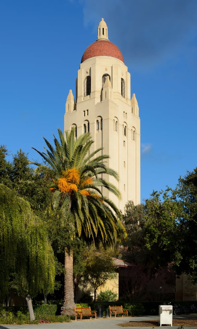Hoover Tower, inspired by the cathedral tower at Salamanca in Spain