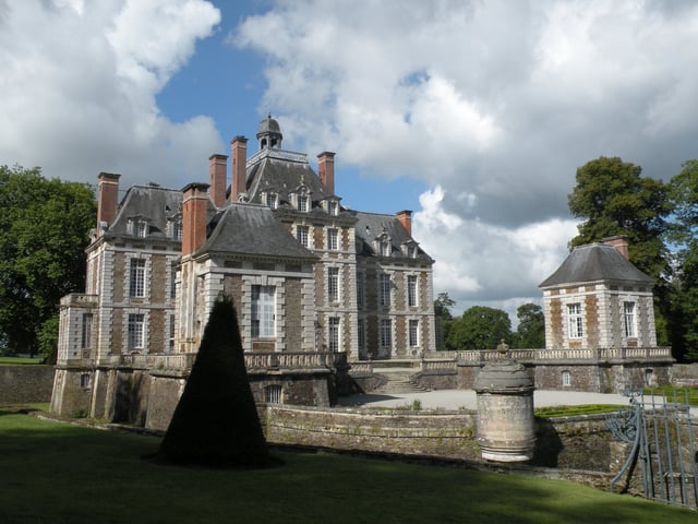 Chateau de Balleroy by François Mansart (1626–1636)