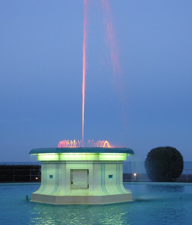 Napier's Tom Parker Fountain at dusk