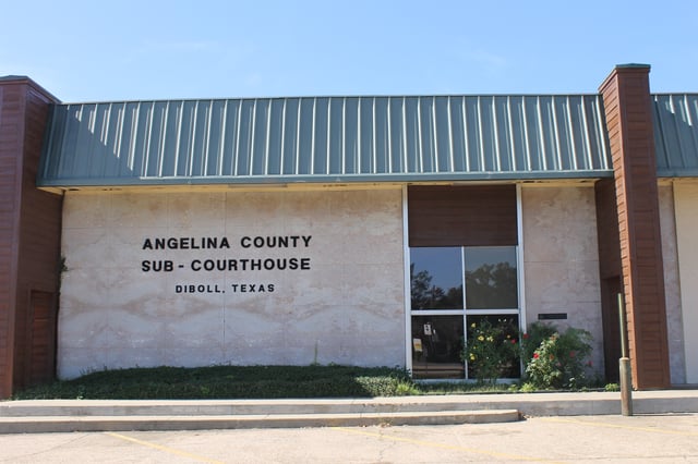 Angelina County Sub-courthouse in Diboll