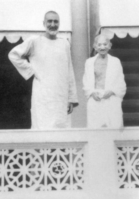 Leader of the non-violent Khudai Khidmatgar, also referred to as "the Red shirts" movement, Bacha Khan, standing with Mohandas Gandhi
