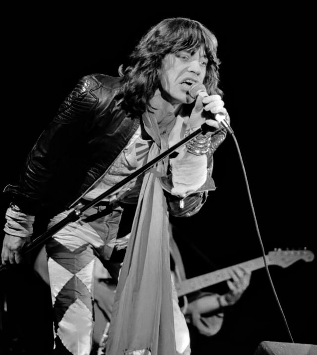 Jagger performing in May 1976, in Zuiderpark Stadion, The Hague, Netherlands