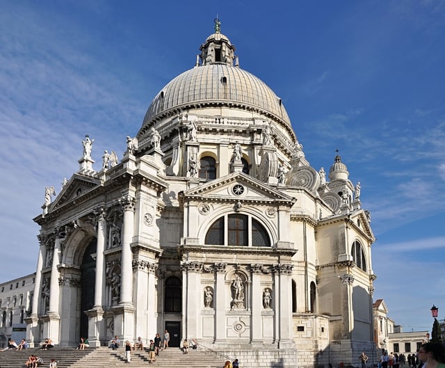 Santa Maria della Salute, Venice (1631–1687)