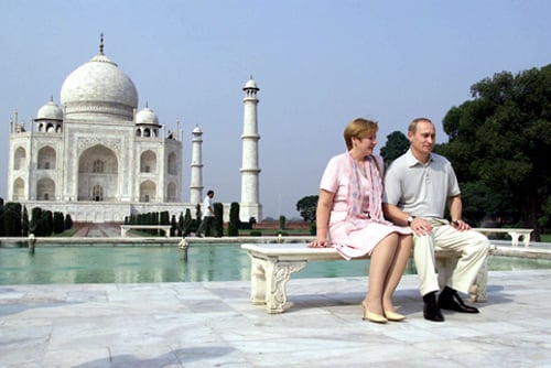 Vladimir and Lyudmila Putin visiting the Taj Mahal, Agra, India, October 2000