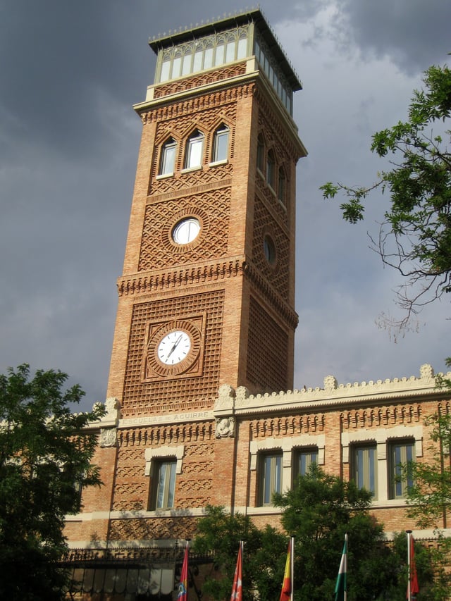 Escuelas Aguirre (now the Casa Árabe)