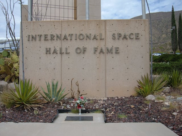 Grave of Ham the Chimp at the New Mexico Museum of Space History