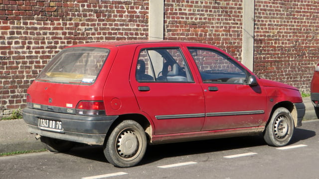 Phase 1 Clio (1990-94)