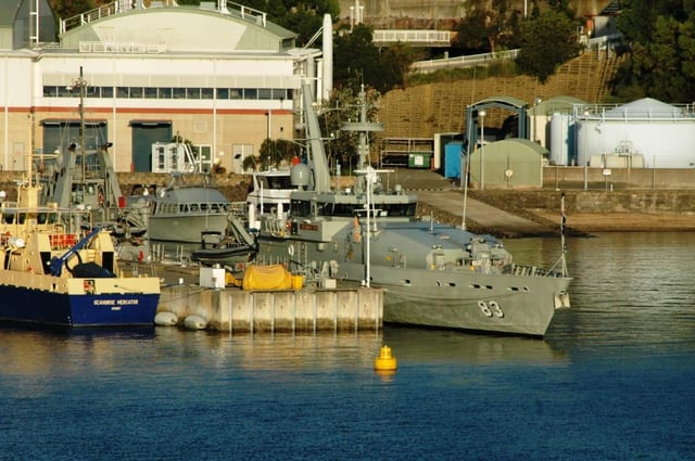 HMAS Armidale docked at HMAS Waterhen in 2008