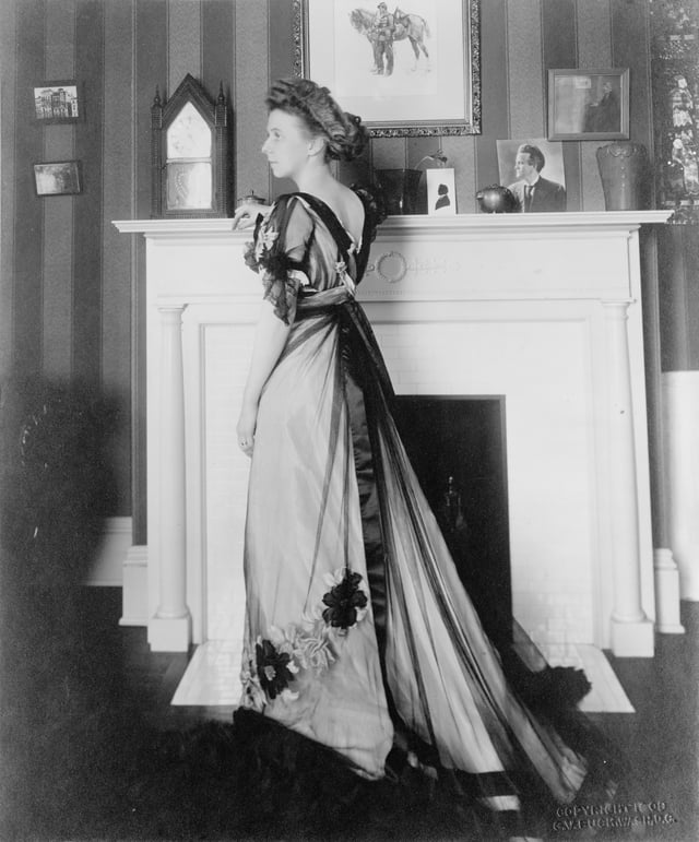 Mary McConnell Borah, ca 1909