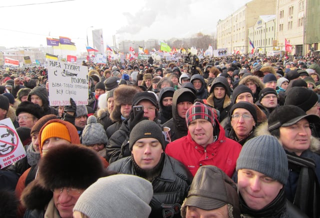 Anti-Putin protesters march in Moscow, 4 February 2012