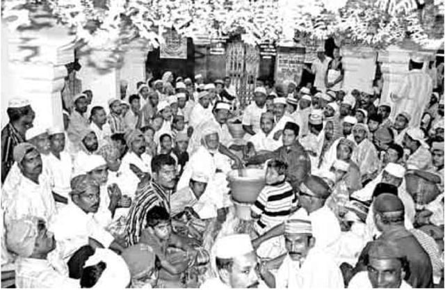 Beginning of Moulidu shariff at Erwadi dargah main Maqbra