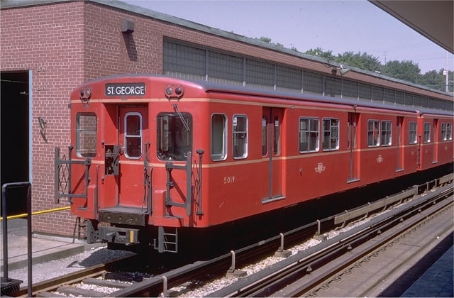The Gloucester (G-series) trains were chosen to be the system's first rolling stock.
