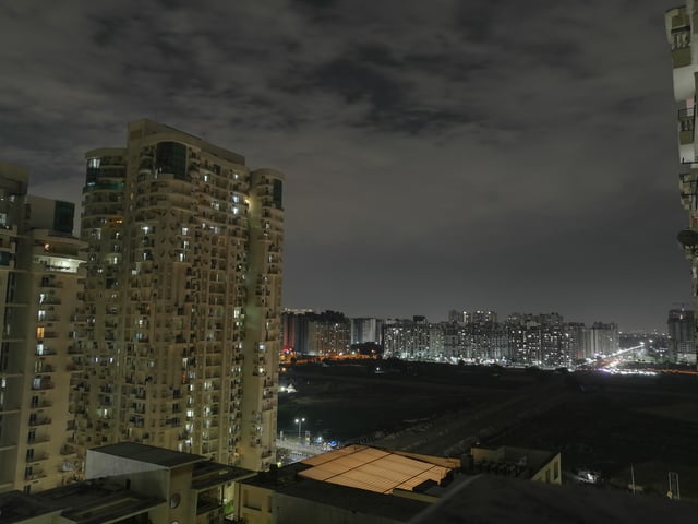 Noida skyline