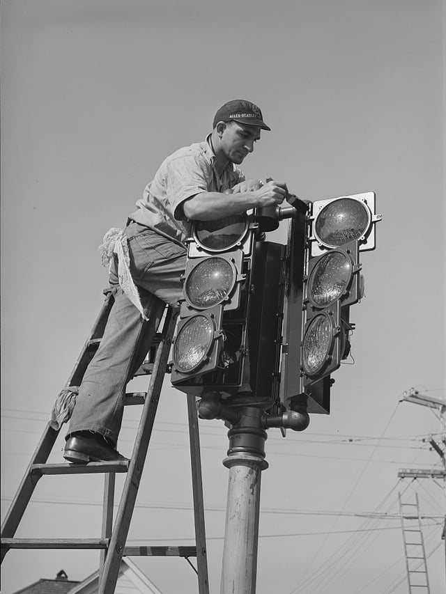 The installation of a traffic signal in San Diego in December 1940