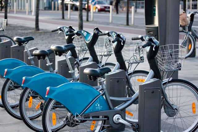 Dublinbikes terminal in the Docklands