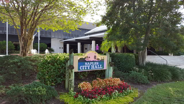 The front entrance of Naples City Hall.