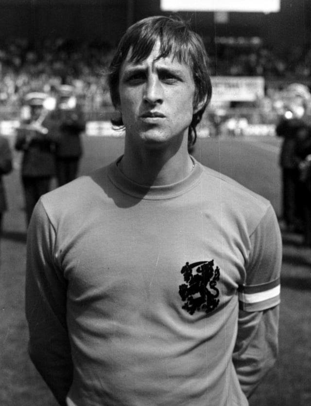 Cruyff as captain of the Netherlands prior to a game at the 1974 World Cup