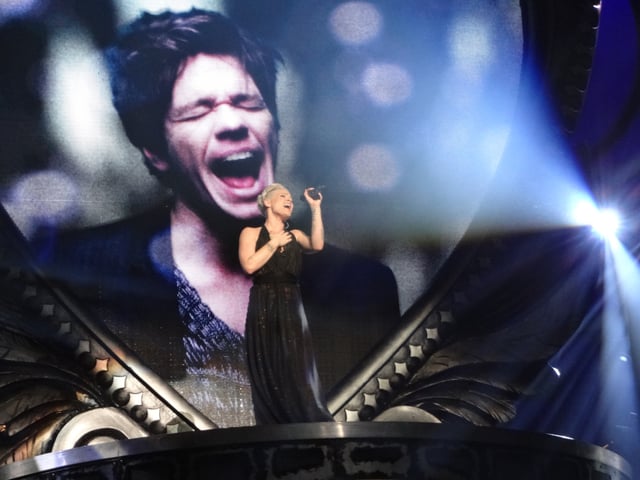 Pink performing "Just Give Me a Reason" featuring Nate Ruess