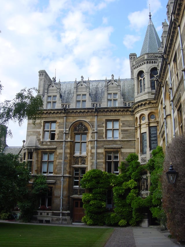 Interior north-east corner of Waterhouse Building.