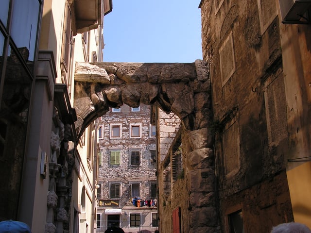 The Roman arch (Rimski luk), the oldest architectural monument in Rijeka and an entrance to the old town