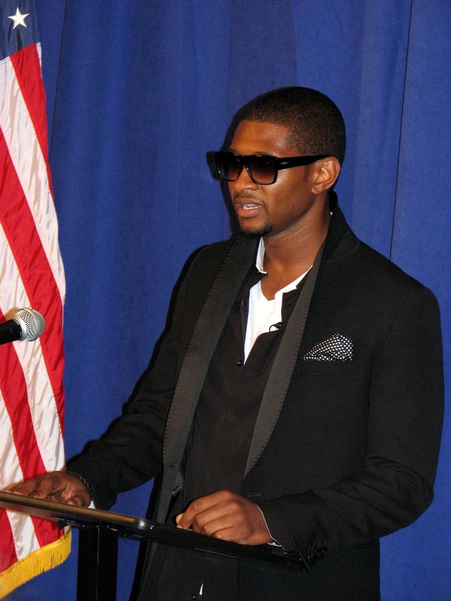 Usher giving a speech at the Service Nation Summit in 2008
