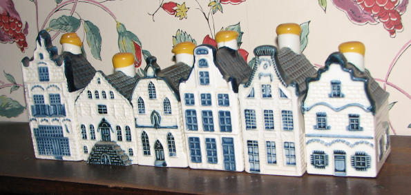 KLM Delft Blue Houses.