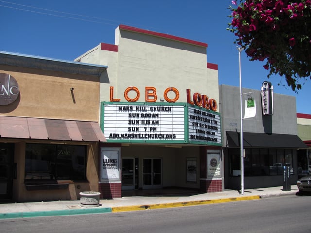 Lobo Theater in Nob Hill