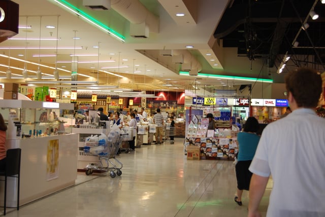 The inside of the Torrance Mitsuwa
