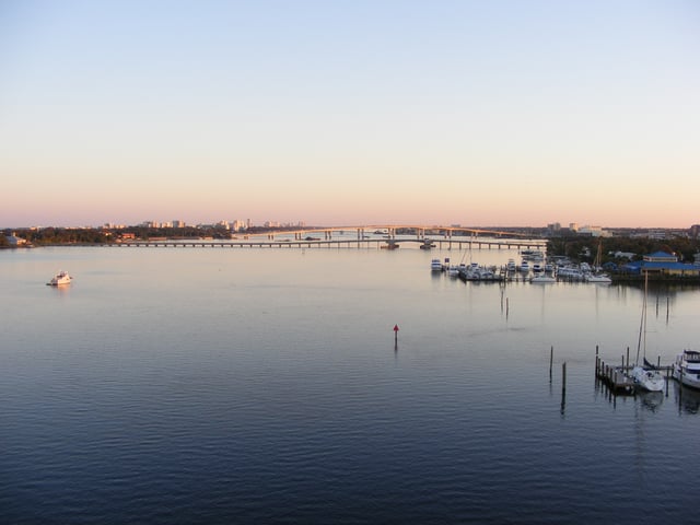 Daytona Beach, "beachside" on left (east) of the Halifax River, mainland on right (west)