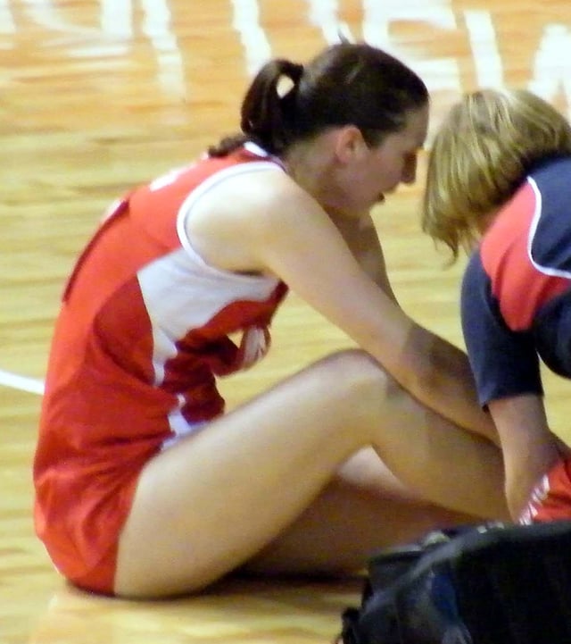 Rachel Dunn from England with an ankle injury, Adelaide, October 2008