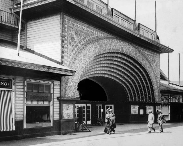 People strolling by the dance hall on the amusement pier, 1920 or before