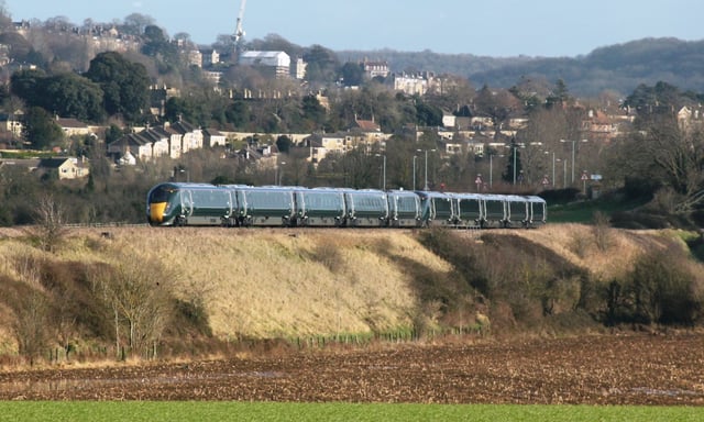 A pair of five-car Class 800s approaching Bath from Bristol