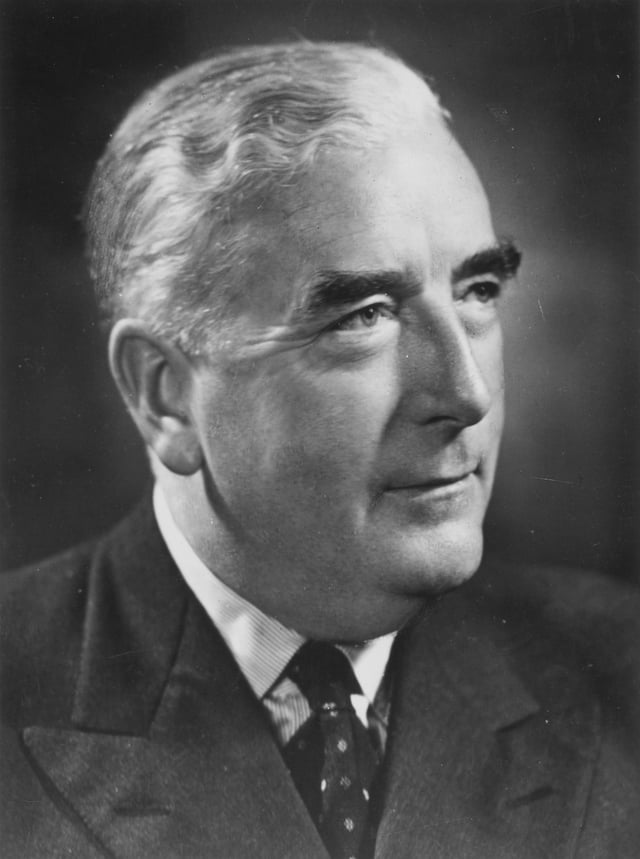 Australian Prime Minister Robert Menzies led an international committee in negotiations with Nasser in September 1956, which sought to achieve international management of the Suez Canal. The mission was a failure.