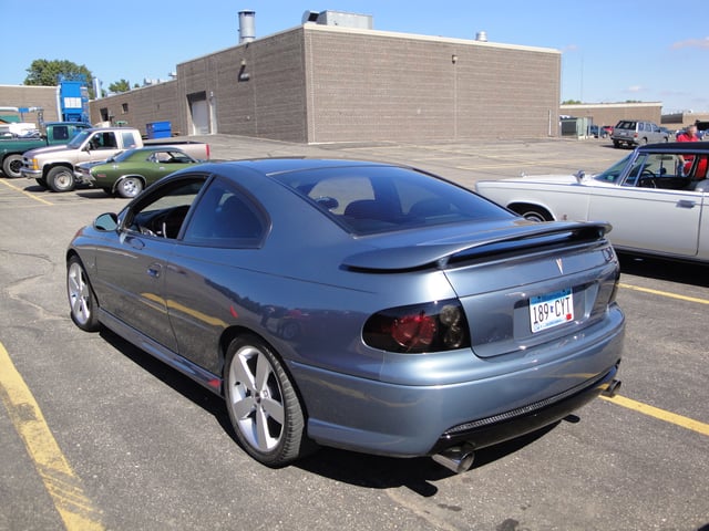 2005 Pontiac GTO (rear view)